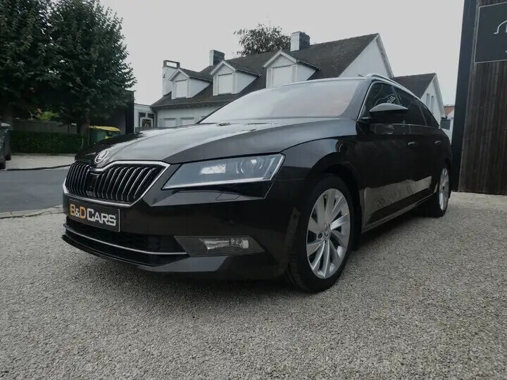 skoda-superb-14-tsi-act-style-dsg-1stehand1main-big-2