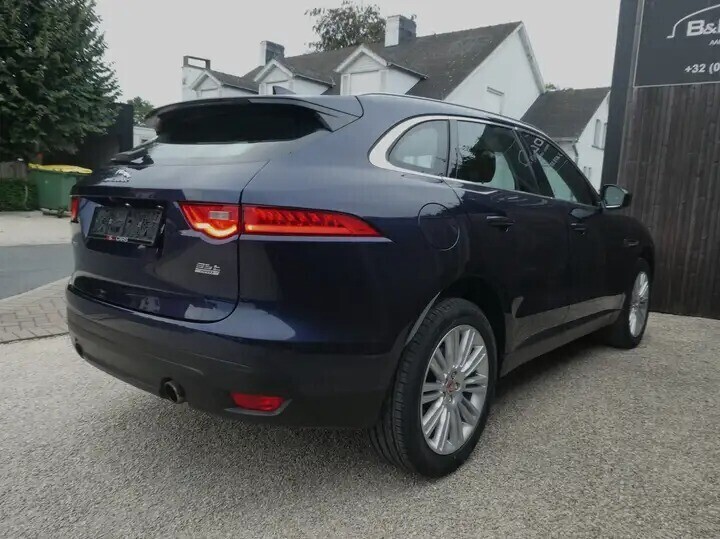 jaguar-f-pace-30-t-v6-awd-portfolio-1stehand1main-big-2