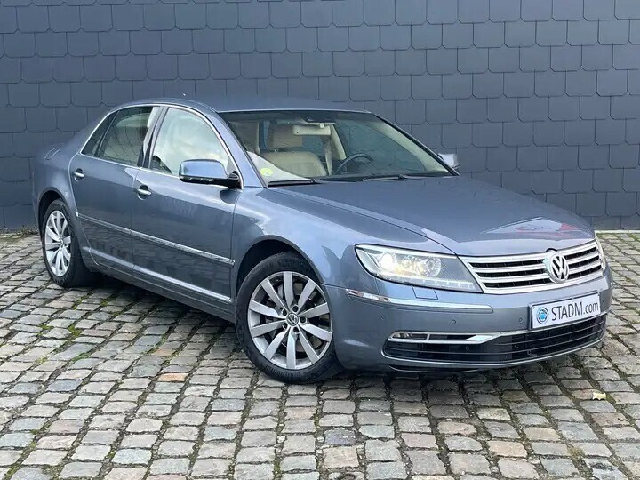 volkswagen-phaeton-30-cr-tdi-v6-full-maintenance-book-1owner-big-0