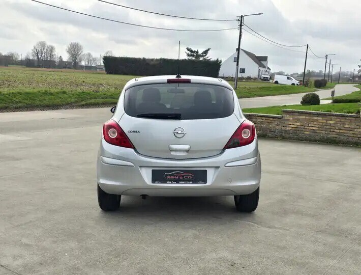 opel-corsa-12i-essence-automatique-60000-km-big-3