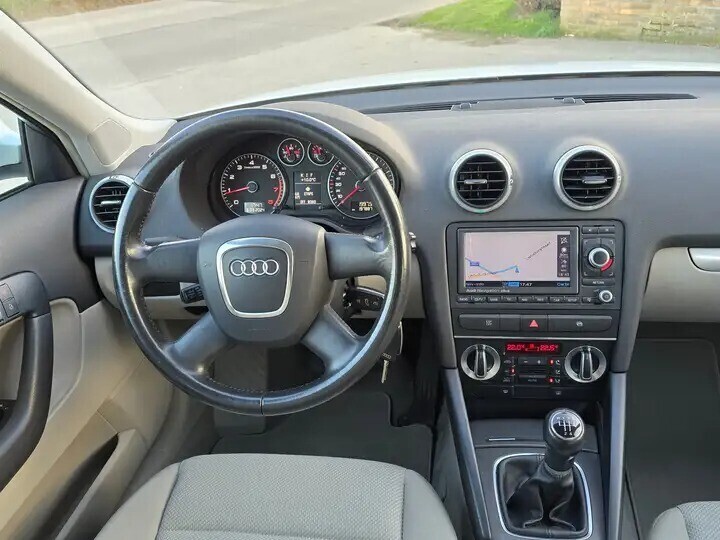 audi-a3-essence-16i-navi-clim-euro-6-big-9