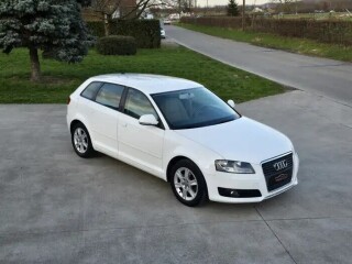 Audi A3 Essence 1.6i ** Navi - Clim ** Euro 6