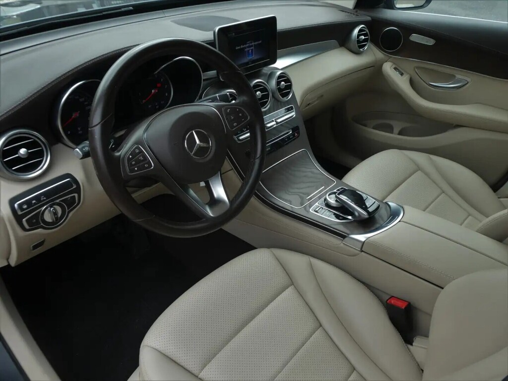 mercedes-benz-glc-big-5