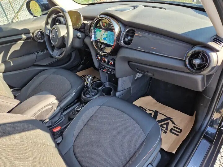 mini-cooper-15a-opf-dctcameraledappleandroid-big-6