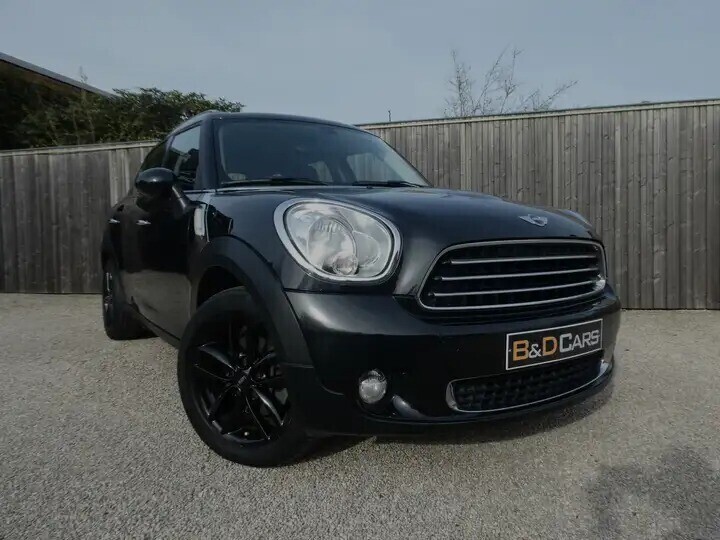 mini-cooper-countryman-16i-naviclimapdcmedia17half-ledercruise-big-0