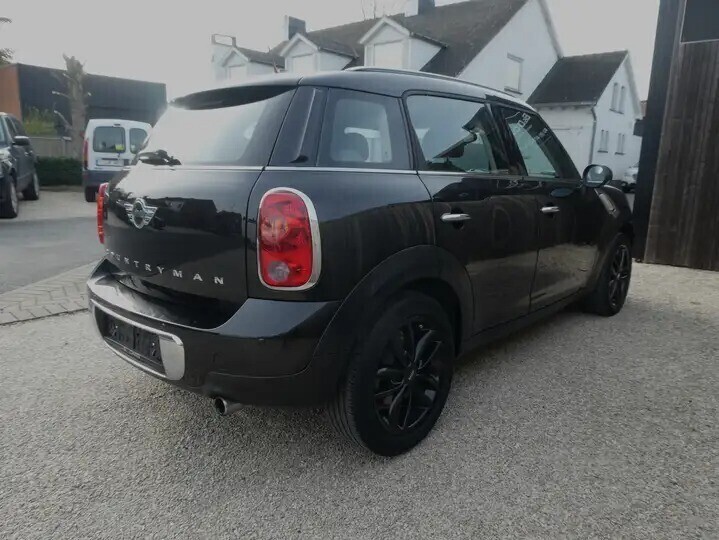 mini-cooper-countryman-16i-naviclimapdcmedia17half-ledercruise-big-2