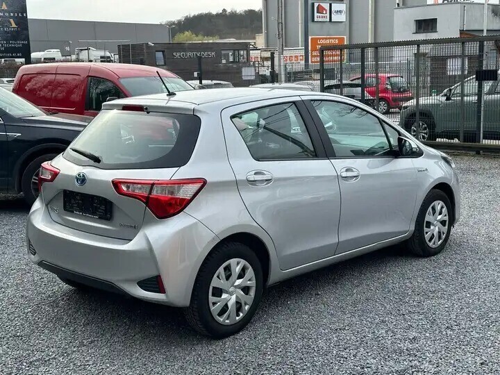 toyota-yaris-15i-hybrid-cam-arr-garantie-6-ans-toyota-big-2