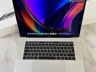 Macbook Pro 15 inch 2019 - Touchbar