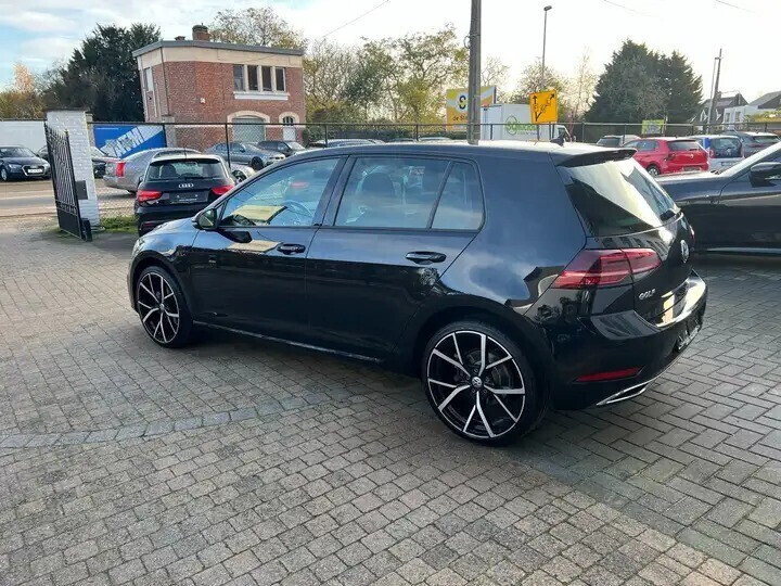 volkswagen-golf-20-scr-tdi-highline-dsg-eu62ledercameranavi-big-1