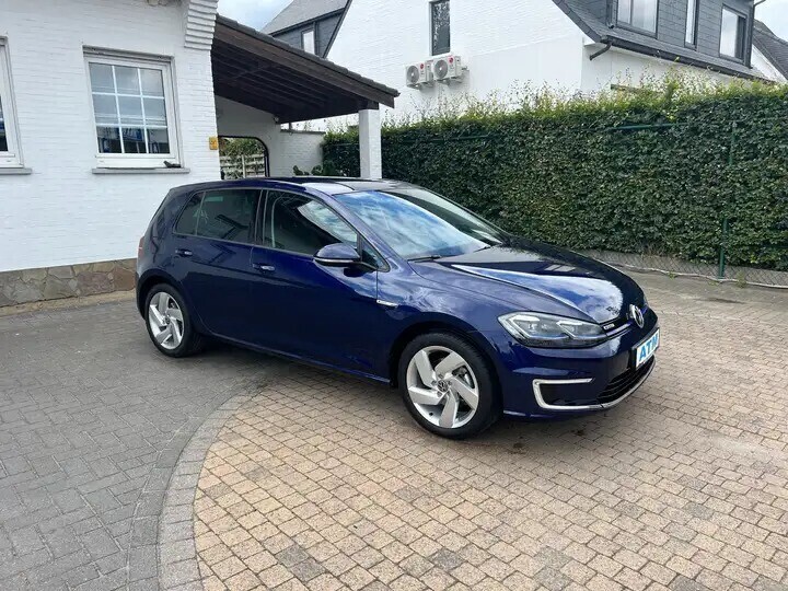 volkswagen-e-golf-358kwh-naviaccpdc-va-camerasport14000-km-big-8