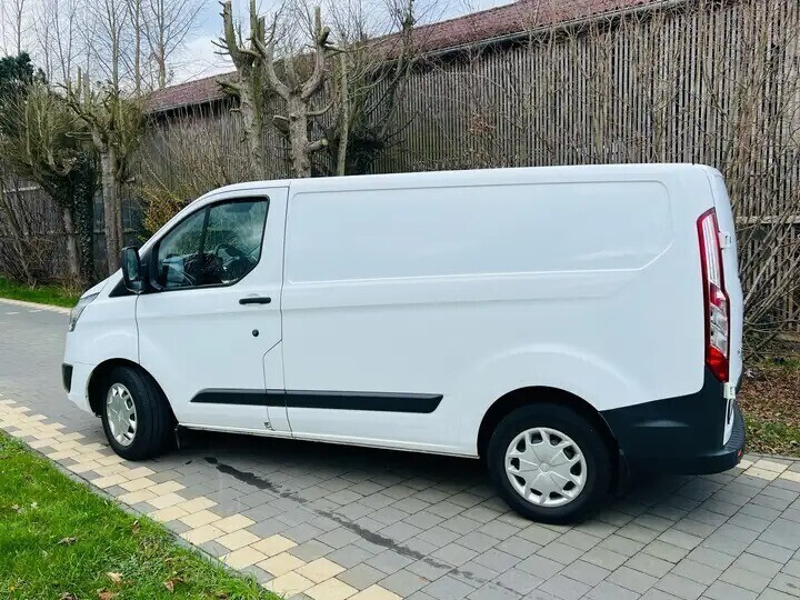 ford-transit-custom-20-tdci-l1h1-big-5