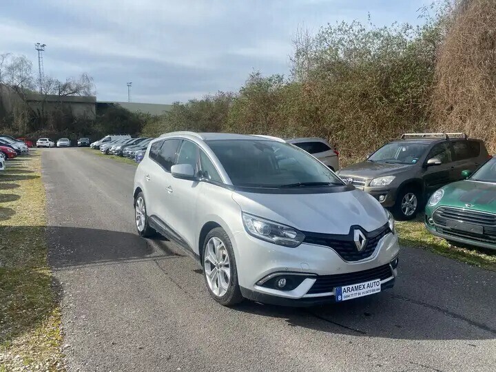 renault-grand-scenic-15-dci-energy-zen-7-palces-euro-6b-big-2