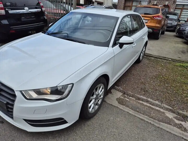 audi-a3-16-tdi-attraction-big-8