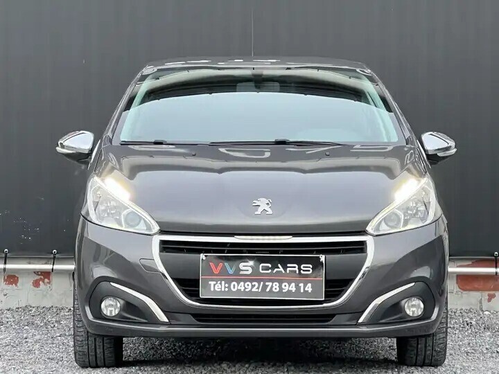 peugeot-208-12i-puretech-style-2017-navi-xenon-big-2