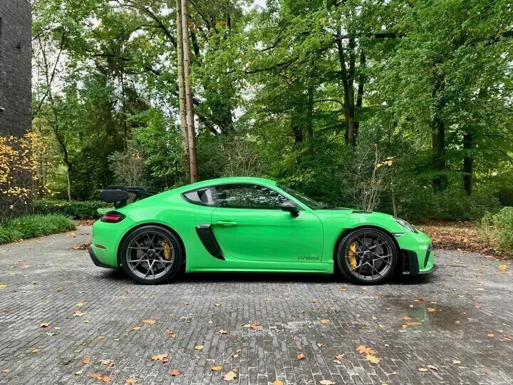 porsche-718-gt4-rs-pts-gelbgrun-pccb-lift-as-new-big-3