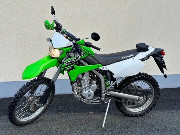 kawasaki-klx-250-s-3500-km-062015-big-0