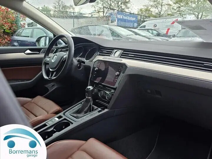 volkswagen-passat-15-tsi-act-highline-business-opf-premium-big-3