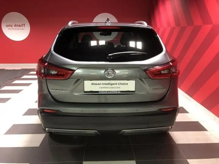 nissan-qashqai-tekna-glass-roof-big-2