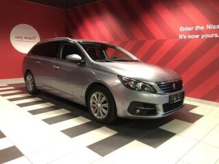 Peugeot 308 /