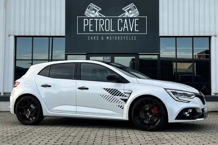 renault-megane-rs-300-ultime-big-0