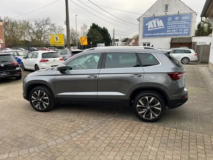 skoda-karoq-15-tsi-act-sport-dsgnaviaccpdc-va-cam-big-7