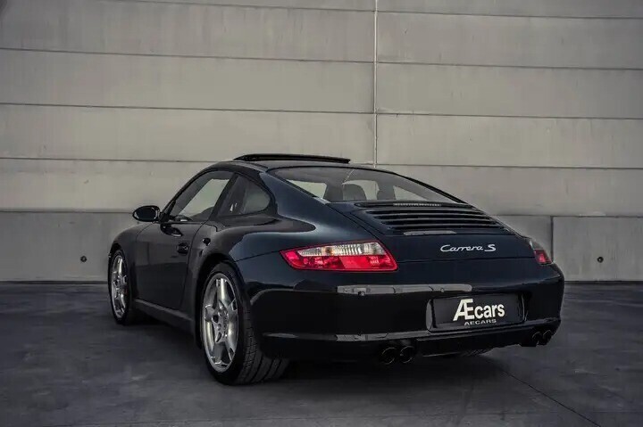 porsche-997-911-carrera-s-xenon-pano-pasm-bose-big-2