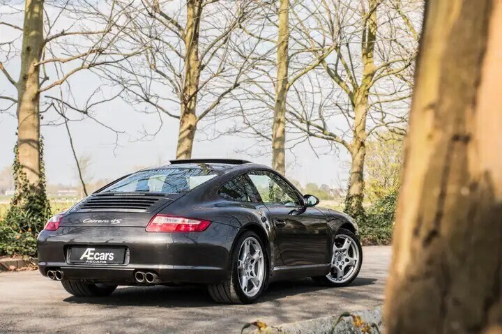 porsche-997-911-c4s-manual-xenon-pano-roof-belgian-big-1