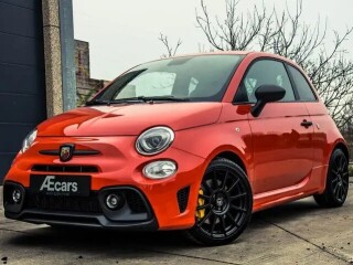 Abarth 695 ***COMPETIZIONE / CARBON SEATS / NEW / BELGIAN***