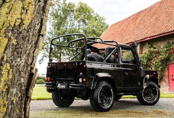 land-rover-defender-kahn-edition-full-leather-belgian-car-big-1