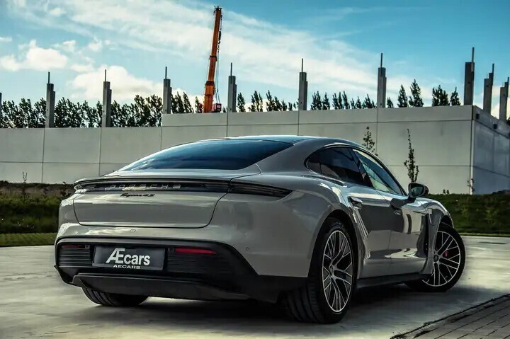 porsche-taycan-4s-934-kwh-battery-belgian-first-owner-big-3