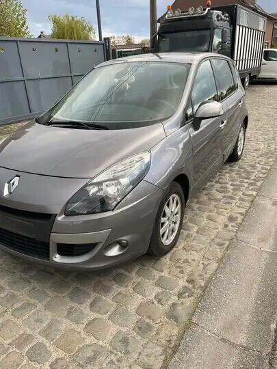 renault-scenic-15-dci-business-fap-edc-fleet-big-6