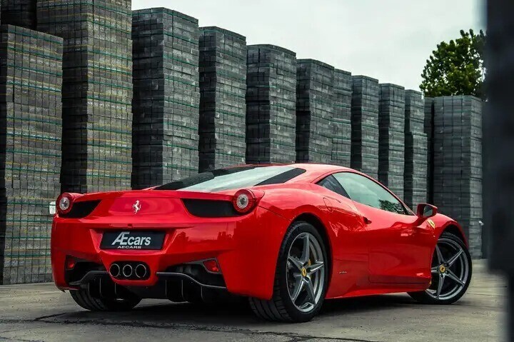 ferrari-458-italia-v8-f1-tailormade-ceramic-brakes-big-1