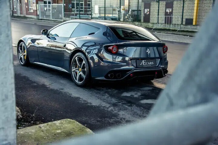 ferrari-ff-ff-ceramic-unique-color-blue-cangianto-big-1