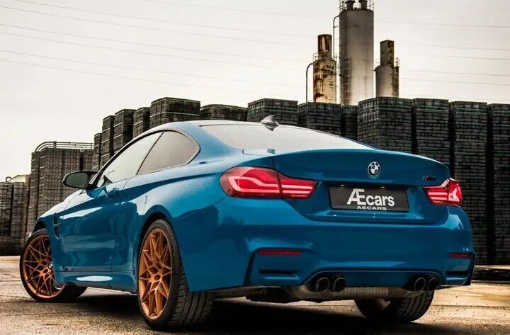 bmw-m4-competition-heritage-limited-1-of-750-big-3