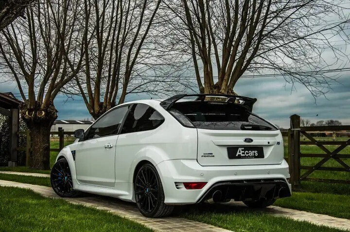 ford-focus-rs-manual-limited-edition-sport-button-big-2