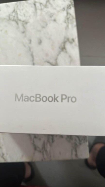 macbook-pro-touch-bar-m1-512g-big-5