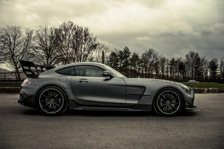 mercedes-benz-amg-gt-black-series-limited-edition-1-of-1700-big-3