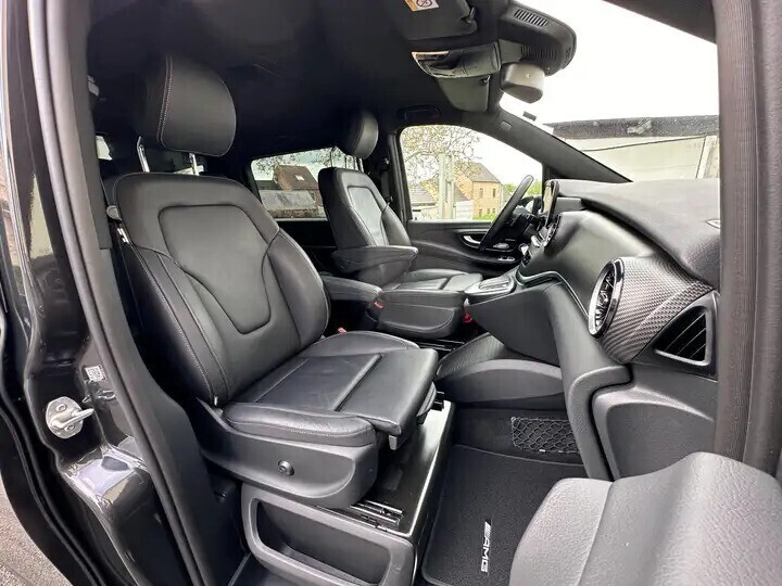 mercedes-benz-v-300-4x4-electric-doorsseats-amgnight-pakket-big-5