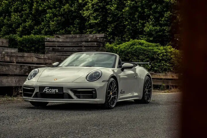 porsche-911-992-c4s-cabriolet-sport-chrono-belgian-big-1