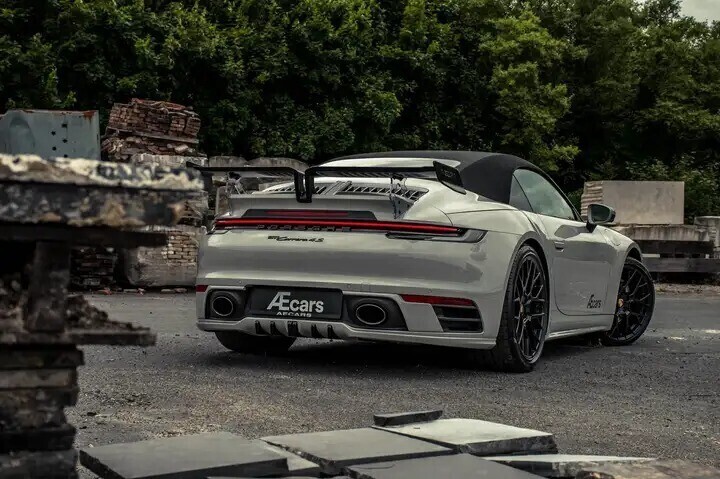 porsche-911-992-c4s-cabriolet-sport-chrono-belgian-big-2