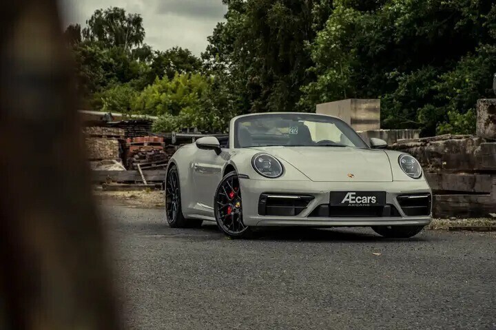 porsche-911-992-c4s-cabriolet-sport-chrono-belgian-big-1