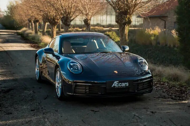 porsche-992-911-carrera-4-1-owner-panoroof-belgian-big-2