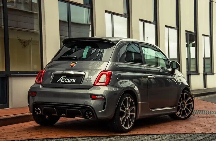 abarth-595-turismo-apple-carplay-pano-roof-first-owner-big-3