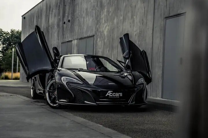 mclaren-650s-spider-38-v8-can-am-edition-1-of-50-carbon-big-0