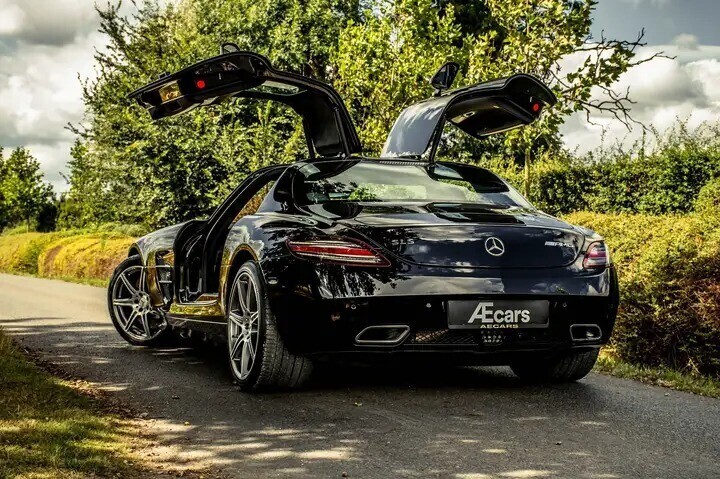 mercedes-benz-sls-amg-63-v8-camera-bo-sound-german-big-1