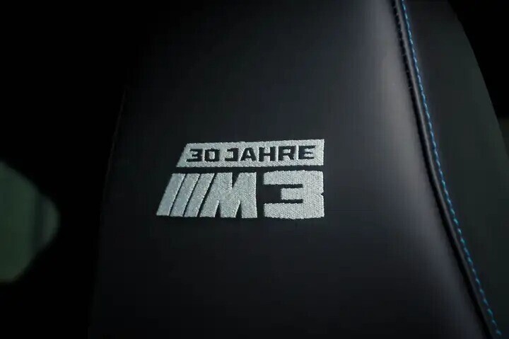 bmw-m3-30-jahre-jubi-1-of-500-bi-color-belgian-big-9