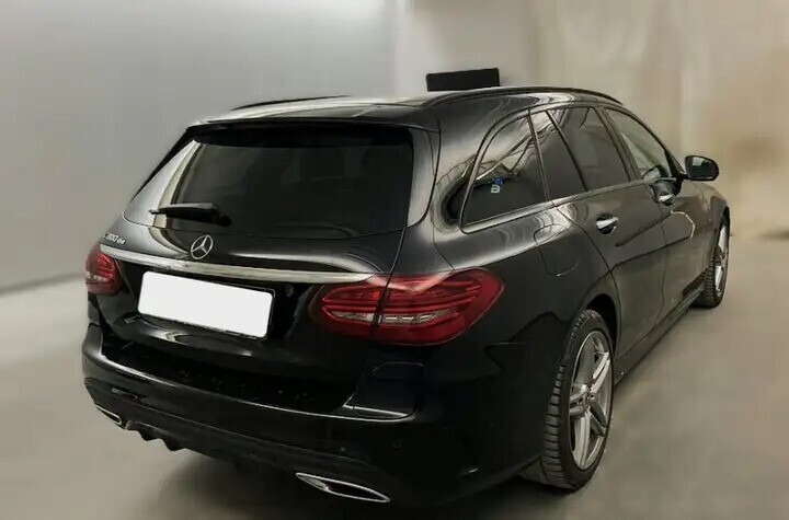 mercedes-benz-c-300-de-amg-pack-night-pack-acc-big-2