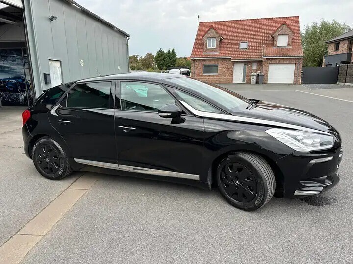 citroen-ds5-e-hdi-115-airdream-executive-bmp6-big-3