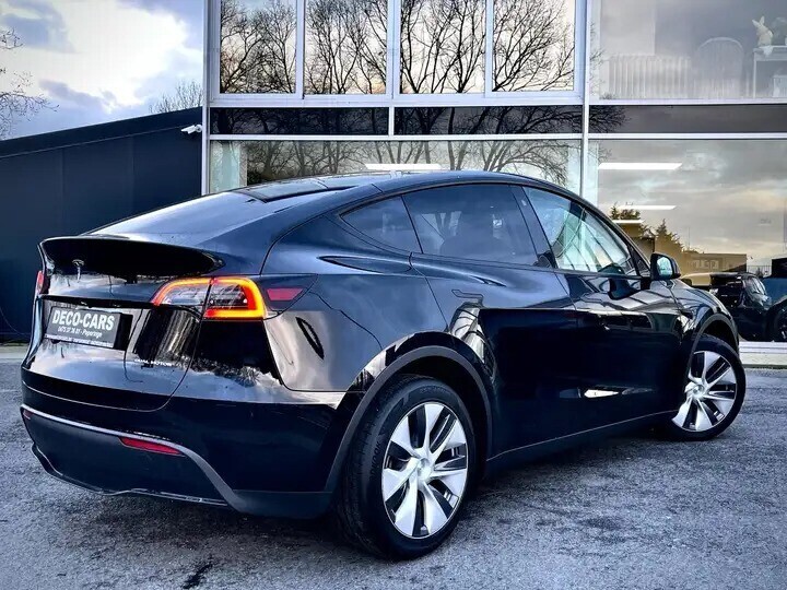 tesla-model-y-long-range-dual-motor-122022-slechts-14861km-big-3