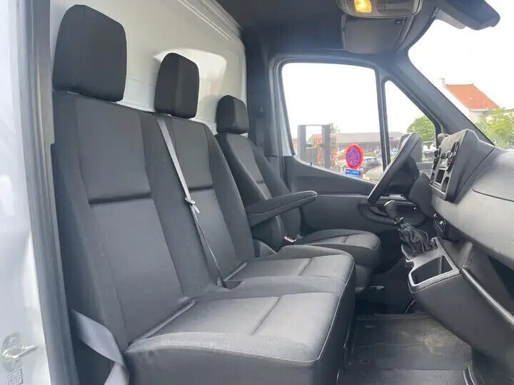 mercedes-benz-sprinter-meubelbak-met-laadbrug-l435-h208-b208-big-9